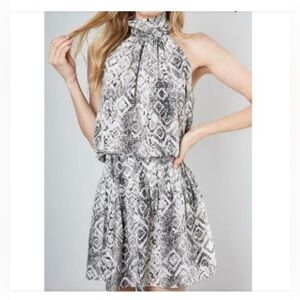 Do+Be Halter  casual Romantic Classic Neck Snake print Lightweight Mini Dress L